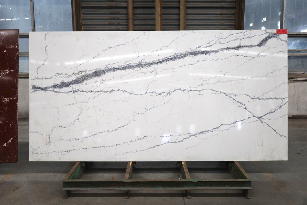 Calacatta quartz slab-1