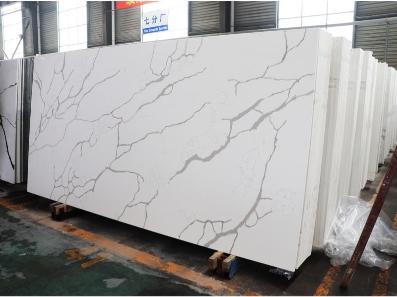 Quartz Qauv 1003-2