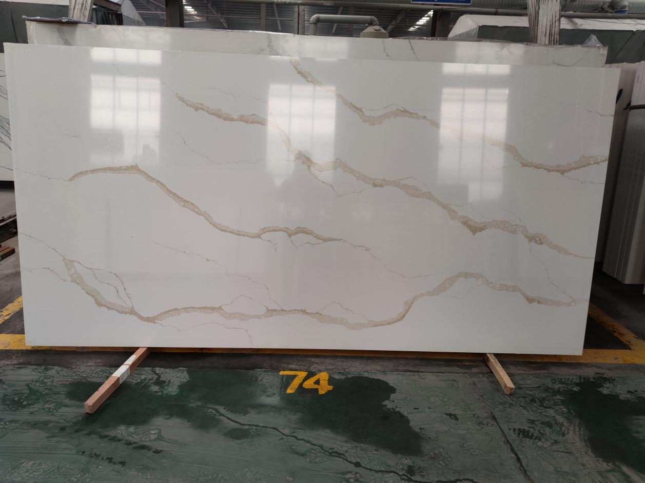 Mga White Quartz Stone Slab na may Gold Vein Artificial Stone na Made in China 8058