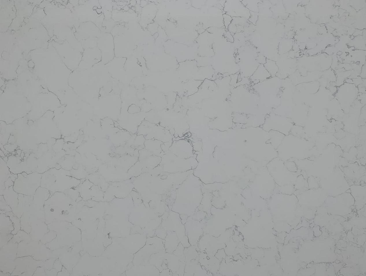 White Quartz Stone Slabs with Tiny Focculent Vein Artificial Stone Marble Look 4013-2