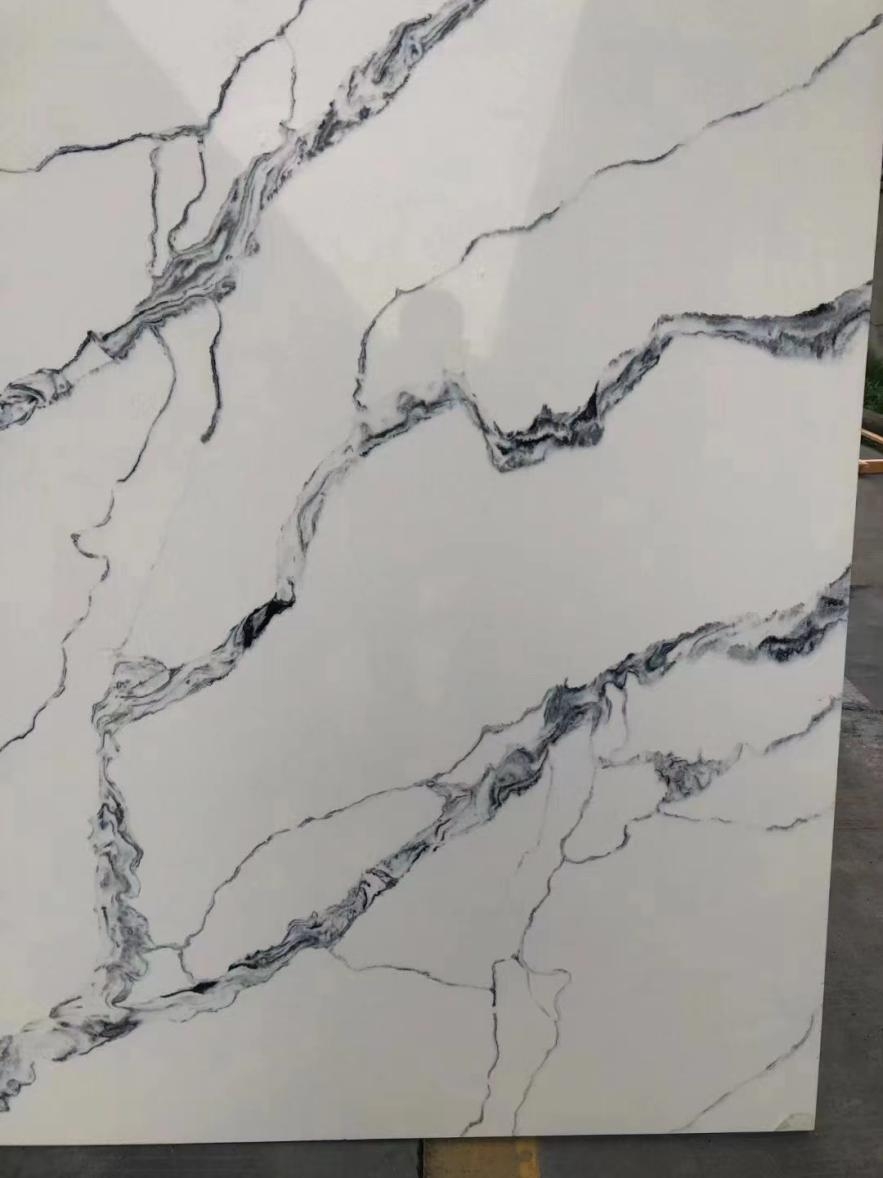 White with long vein Calacatta Quartz Slabs Marble-look Reflective Stone HTL1212-2