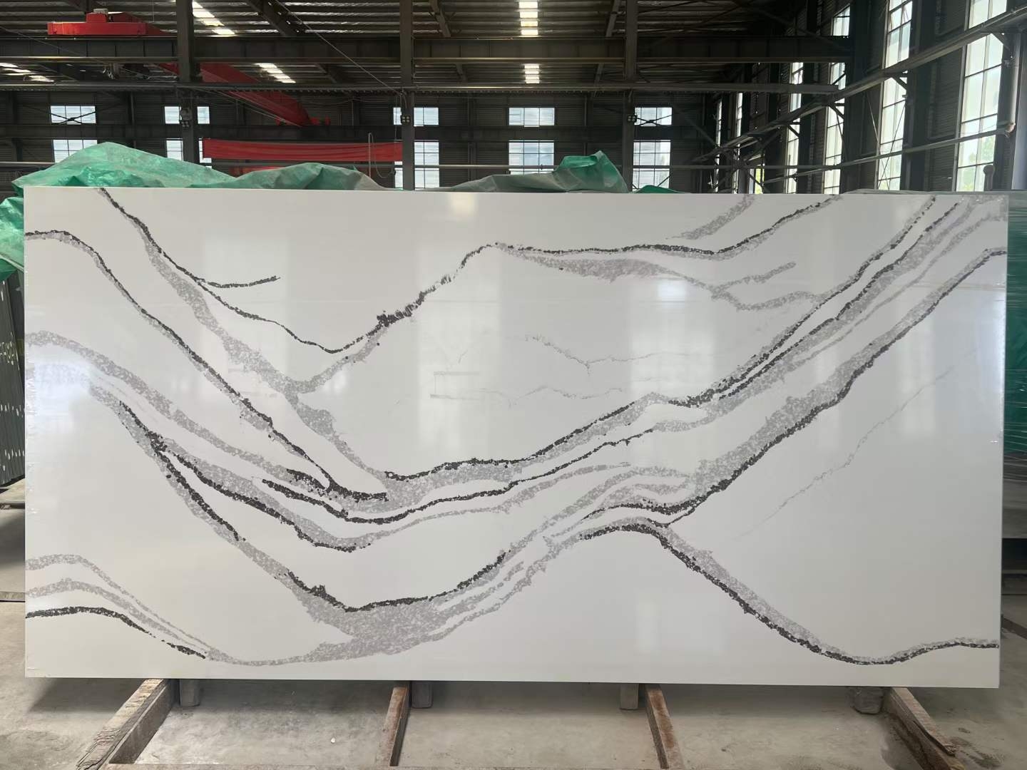 White with long vein Calacatta Quartz Stone Strong and Heavy Artificial Marble RH7282